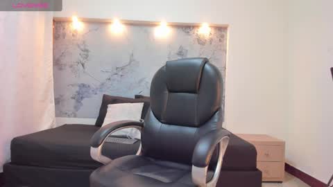 Taylor online show from September 19, 11:55 am