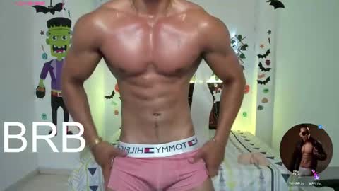 Snapshot of taylor_johnn chatting on July 17, 3:39 pm Penagos zz online show from July 17, 3:39 pm