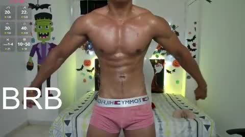 Snapshot of taylor_johnn chatting on August 1, 2:49 pm Penagos zz online show from August 1, 2:49 pm