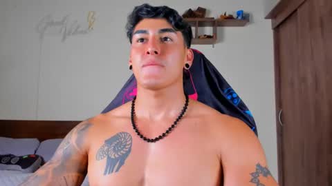 taylor_mclane1 online show from November 18, 6:12 pm