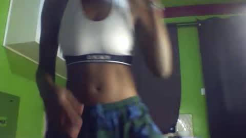 taylor_swift09 online show from February 15, 10:28 pm