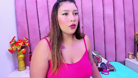 taylorbigass online show from April 4, 2:10 am