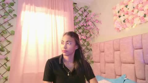 Snapshot of taylorcollinss chatting on June 1, 1:13 pm taylorcollinss online show from June 1, 1:13 pm