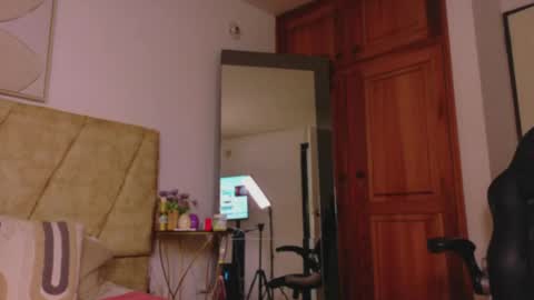 Snapshot of taylorcollinss chatting on June 3, 2:33 pm taylorcollinss online show from June 3, 2:33 pm