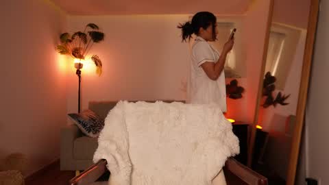 Snapshot of taylormich1 chatting on January 24, 6:56 pm taylormichell online show from January 24, 6:56 pm