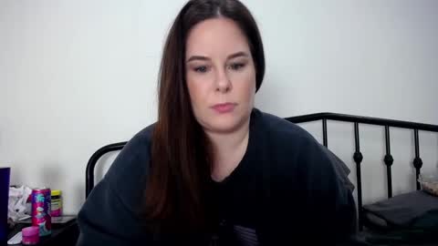 Taylor Michaels online show from October 1, 5:30 pm