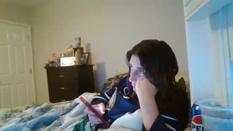 Snapshot of taylorslay chatting on May 1, 11:42 pm taylorslay online show from May 1, 11:42 pm