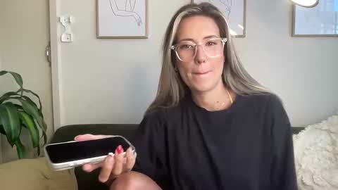 Taylor online show from March 13, 10:38 pm