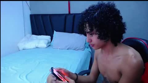 Tayron online show from October 27, 6:45 pm