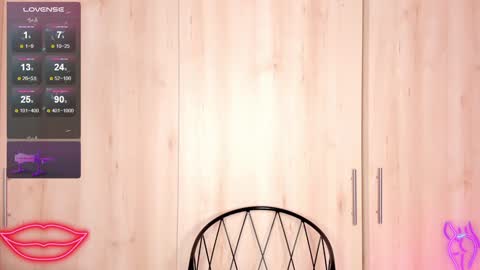  TAYSSA  ONLINE FROM 0630 PM - 1130 PM COLOMBIAN HOUR online show from December 9, 10:09 pm