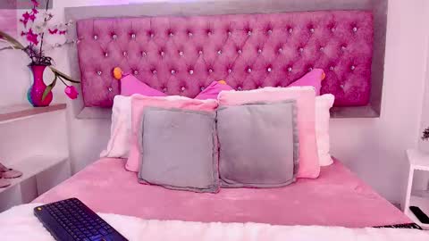 Sofia online show from October 31, 1:45 pm