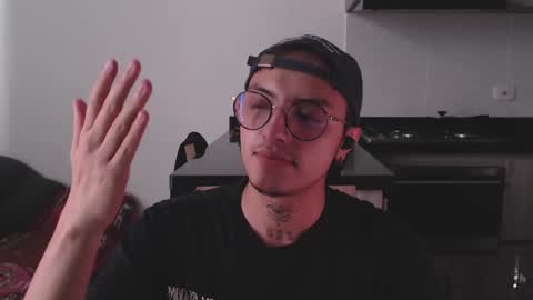 Snapshot of te0__0 chatting on March 5, 3:18 pm Teo independent model online show from March 5, 3:18 pm