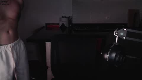 Snapshot of te0__0 chatting on January 13, 5:24 am Teo independent model online show from January 13, 5:24 am