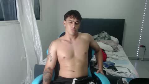 Snapshot of team23hot0 chatting on September 23, 4:26 am team23hot0 online show from September 23, 4:26 am