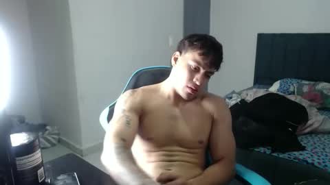 team23hot0 online show from December 3, 6:10 am