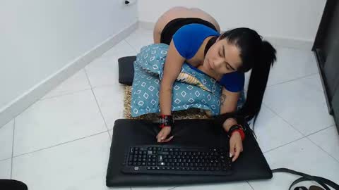 DYNAMITE DUO69 online show from December 3, 5:55 pm