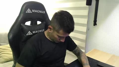 DYNAMITE DUO69 online show from April 16, 11:55 am