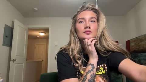 Katy online show from October 18, 2:25 am