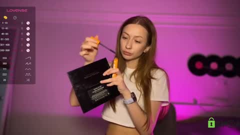 Snapshot of tease_eve_lure chatting on May 21, 2:13 pm call me Eva online show from May 21, 2:13 pm