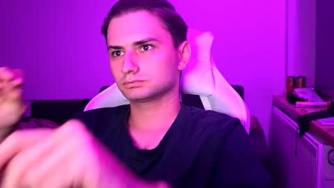 Snapshot of teasenova chatting on October 15, 6:41 pm Vlad online show from October 15, 6:41 pm