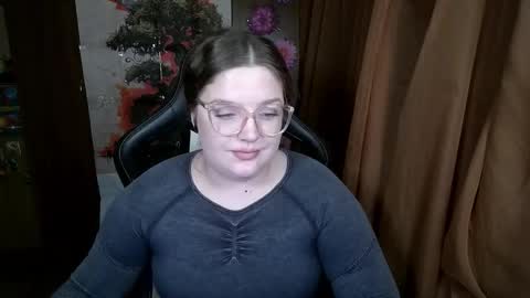 Teasing Dora online show from April 17, 8:23 pm