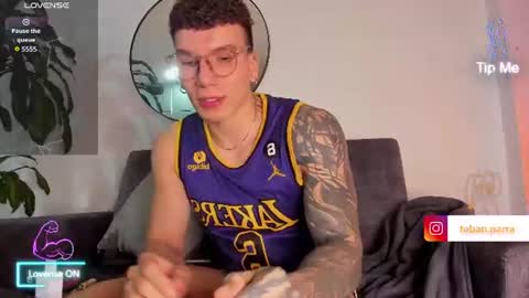 Snapshot of teban_fuckboy chatting on June 11, 12:08 am Esteban online show from June 11, 12:08 am