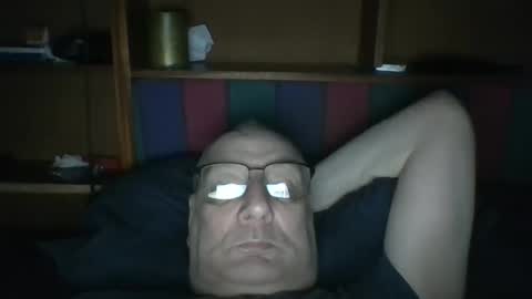 Snapshot of tebb61 chatting on May 4, 7:59 am Mark online show from May 4, 7:59 am