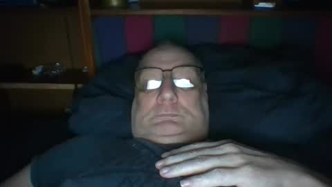 Snapshot of tebb61 chatting on May 7, 8:09 am Mark online show from May 7, 8:09 am