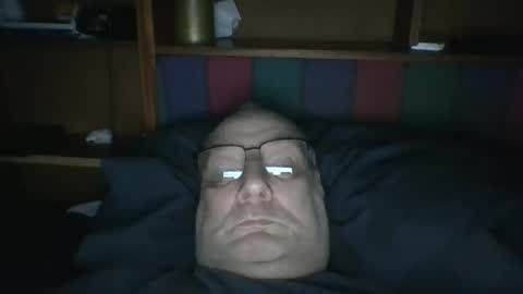 Snapshot of tebb61 chatting on May 9, 7:02 am Mark online show from May 9, 7:02 am