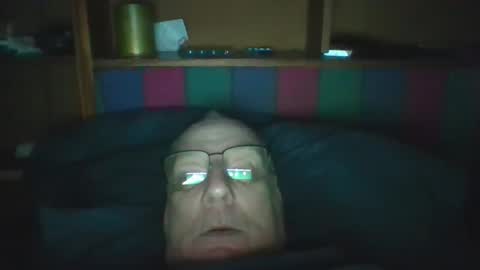 Snapshot of tebb61 chatting on May 10, 6:29 am Mark online show from May 10, 6:29 am
