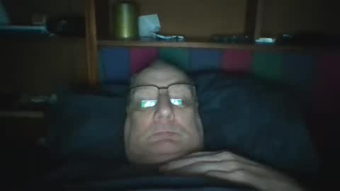 Snapshot of tebb61 chatting on May 14, 7:59 am Mark online show from May 14, 7:59 am