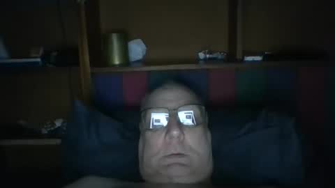 Snapshot of tebb61 chatting on May 17, 8:12 am Mark online show from May 17, 8:12 am