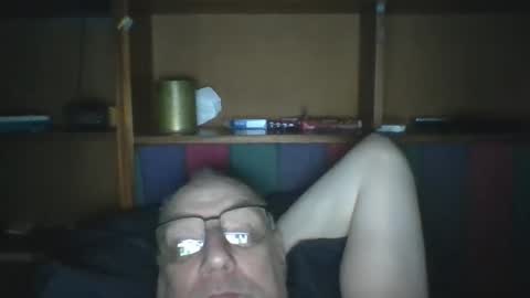 Snapshot of tebb61 chatting on May 20, 7:25 am Mark online show from May 20, 7:25 am