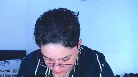 Charlee He online show from March 12, 7:06 pm