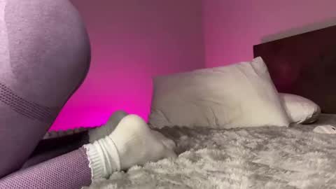 Mary     X TechnoElfff  INST    fansly kissmary online show from April 18, 3:38 pm