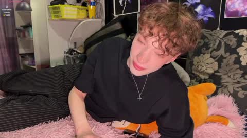 Alice     online show from April 27, 7:23 pm