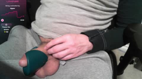 Snapshot of techtrash123 chatting on January 14, 1:04 am TechTrash online show from January 14, 1:04 am