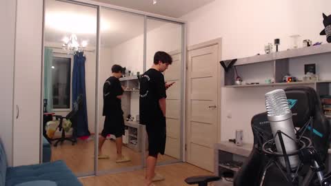 Teddy online show from December 13, 3:11 pm