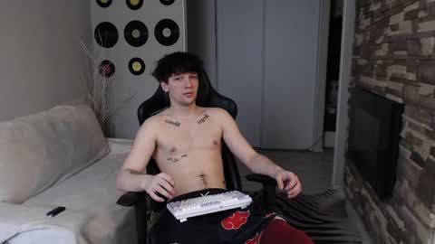 Teddy online show from April 6, 2:40 pm