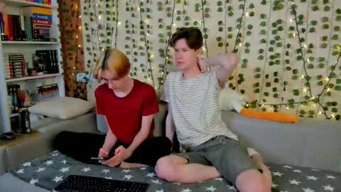 Snapshot of tedy_lun chatting on March 4, 8:59 pm tedy_lun online show from March 4, 8:59 pm