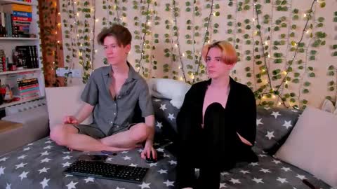 Snapshot of tedy_lun chatting on March 6, 7:21 pm tedy_lun online show from March 6, 7:21 pm