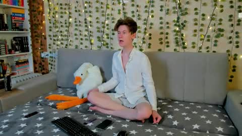 Snapshot of tedy_lun chatting on March 11, 8:37 pm tedy_lun online show from March 11, 8:37 pm