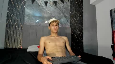 Tedy online show from April 21, 7:39 pm