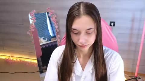 Alice and Cassie online show from June 29, 3:24 am