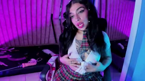 Tayloor online show from February 10, 8:42 am