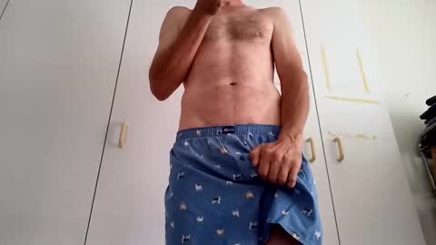 Snapshot of teeezi chatting on April 8, 8:47 am Teezy online show from April 8, 8:47 am