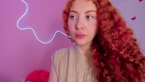 Snapshot of teffsweet18 chatting on December 25, 5:47 pm Amy No penetration Virgiin giirl online show from December 25, 5:47 pm