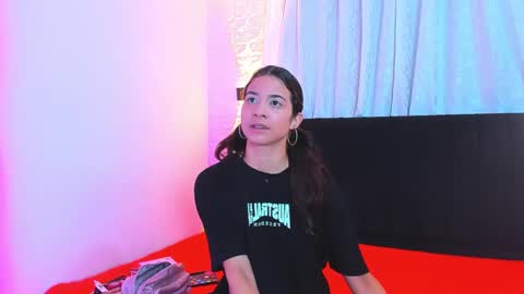 Snapshot of tefi_smit chatting on April 18, 6:12 pm tefi smit online show from April 18, 6:12 pm