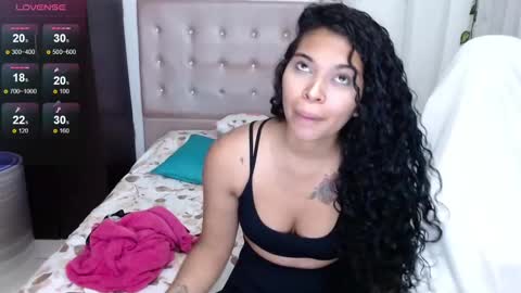 Tefy Cardona online show from December 23, 3:01 pm