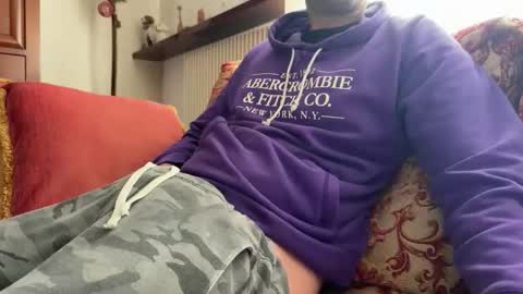 Snapshot of tegadura07 chatting on November 18, 8:19 am tegadura07 online show from November 18, 8:19 am